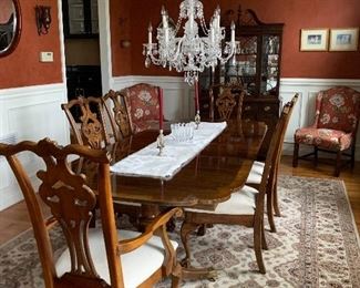 Dining Room table - 100"l x 44"w x 29"t - including 2 leaves and pads.