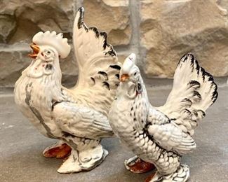 Another image of the vintage chickens.