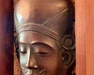 Side view of sculpture