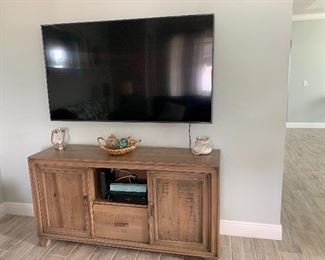 65' Samsung w/ extended & tilt mount