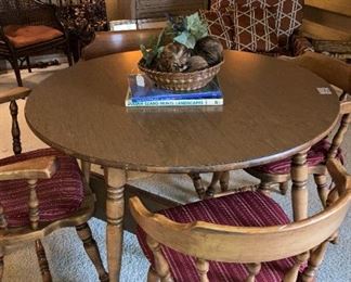 Breakfast table & 4 chairs