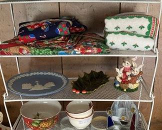 Christmas tins; mugs