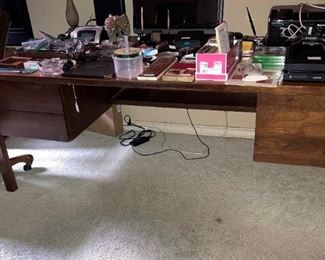 Large desk