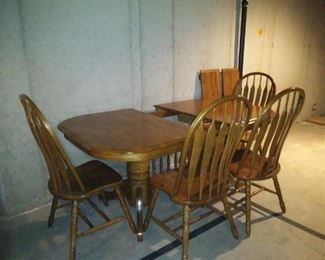 Double pedestal table w/6 chairs