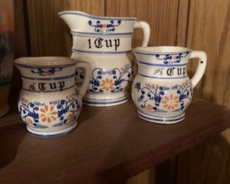 Vintage ceramic polish painted measuring cups