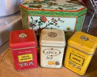 Vintage tea tins