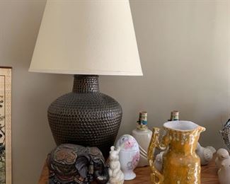 Modern lamp, statues and figurines, retro pottery