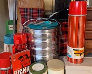 Vintage picnic items, all brand new!!