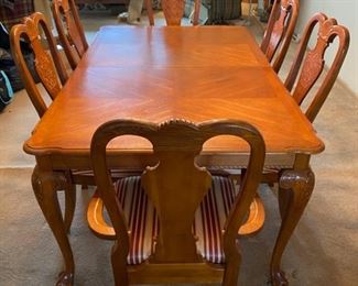 Master Home Furniture Co. Carved Wood Dining Room Table & 6 Chairs - $280 - 66" Long x 42" Wide x 30" High