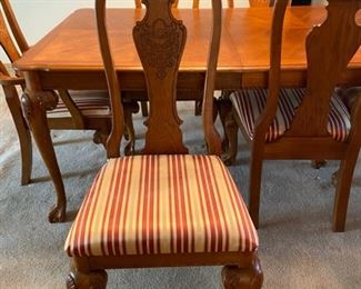 Master Home Furniture Co. Carved Wood Dining Room Table & 6 Chairs - $280 - 66" Long x 42" Wide x 30" High