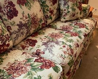 La-Z-Boy Floral 3-Seater Sofa - $220 - 88" Long x 38" High x 40" Deep