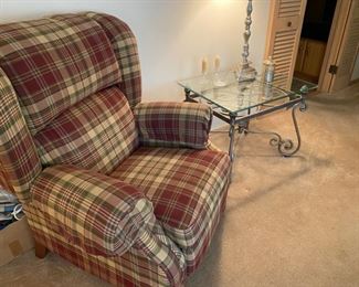 La-Z-Boy Classic Recliner - $75 - 40" Wide x 40" Deep x 43" High