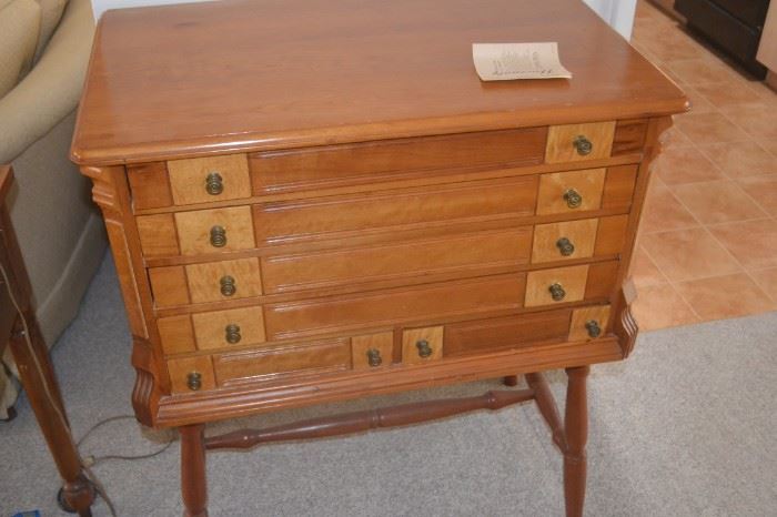 spool chest