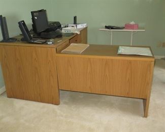 computer desk
