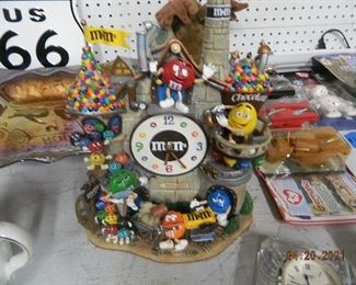 M&M Danbury Mint clock