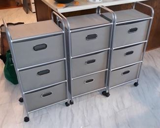 Storage units on wheels