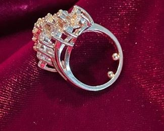 Diamond Cocktail Ring in 14KT Gold Setting