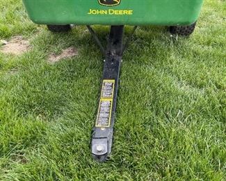 JOHN DEERE 10P Utility Cart