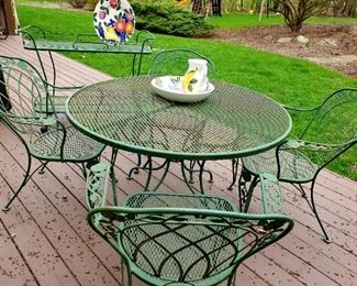 Wrought Iron, patio table w/chairs, tea cart 