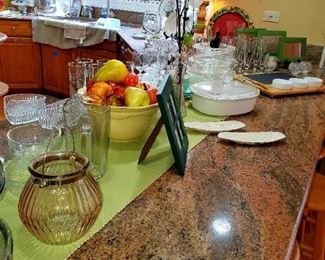 Kitchen ware,  glassware 
