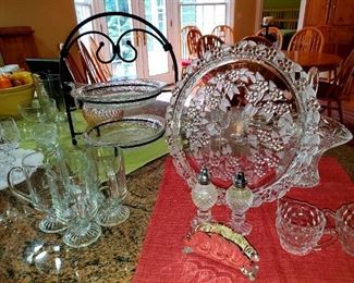 Kitchen ware,  glassware 