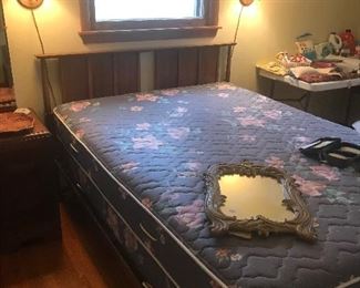 Full size mid century headboard mattress and bedframe