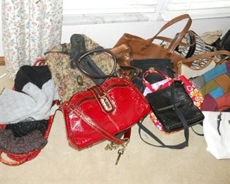 Handbags/purses