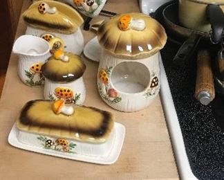 Merry Mushroom accessories