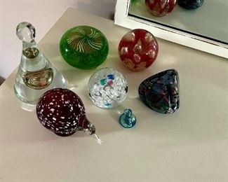 Paper weights 