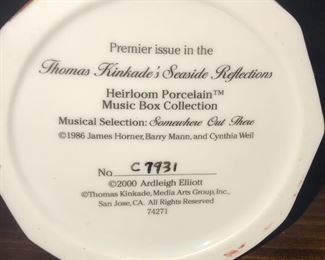 Thomas Kincade Seaside Reflections Heirloom Porcelain Music Box C7931