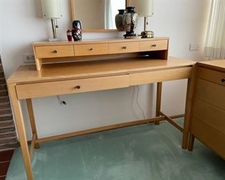 Perimeter Group Desk by Paul McCobb for Winchendon