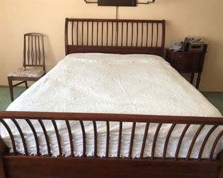 Vintage Queen Sized Bed 
