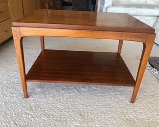 1960's Lane Rhythm Side End Table Walnut MCM Mid Century Danish Modern Style No. 997 05 