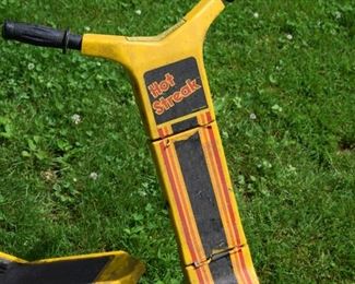 "Neo-Vintage" Turco Power Pedal Scooter