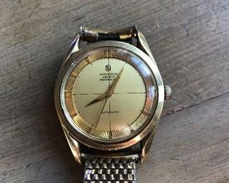 vintage 1950-60s Universal Geneve Polerouter watch Cal 138 - runs