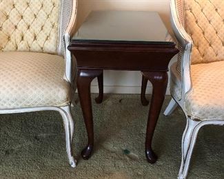 Bombay heavy glass top side table