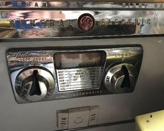 vintage GE electric stove / oven