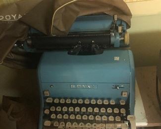 vintage Royal typewriter with case
