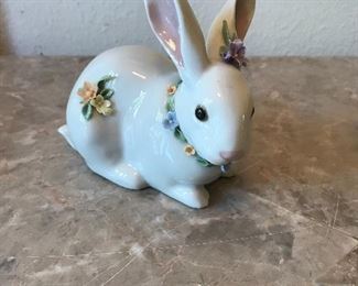 Lladro rabbitt