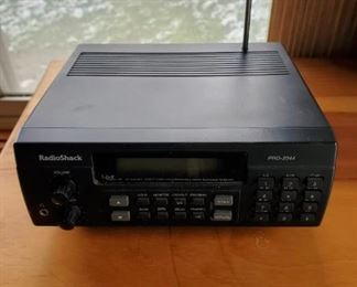 Radio Shack PRO-2044 AM/FM VHF/Air/UHF Scanner 