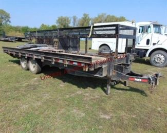 2015 Eagle trailer co. 20' TA concrete form trailer flat bed w/ racks, dual jacks, pintle hitch, 10,000 GVW, pr metal ramps, Mod: 8.5' x 20' A8000-16000, Vin# 4ETF82027F1006213