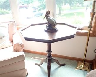 OCTAGON SIDE TABLE