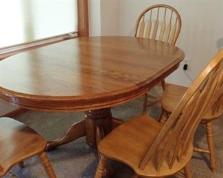 OAK DINING TABLE AND CHAIRS