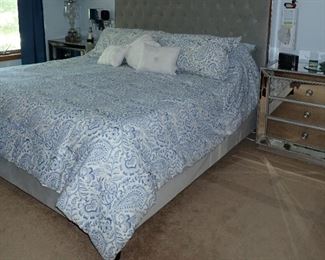 MIRRORED BEDROOM SET, BEAUTIFUL PIECES  - KING BED TUFFTED HEADBOARD WITH CHROME DETAIL, WITH MIRRORED NIGHT STANDS & DRESSERS.  A MUST SEE ....