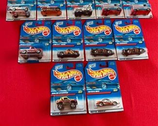 Hot Wheels no. 868, 869, 872, 874 x2, 876, 877, 881 x2, 884, 894.