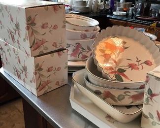 Mikasa - set of dishes 