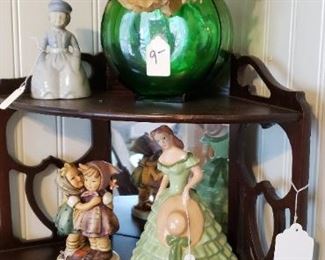 Hummel, Vases, Pottery, Corner shelf