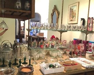 Bar glassware and supplies