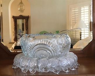 L.E. Smith punch bowl