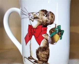 Love this mouse cup!